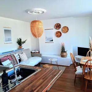 seagrass-studios-88-north-marine-road.yorkshirehotels.net/