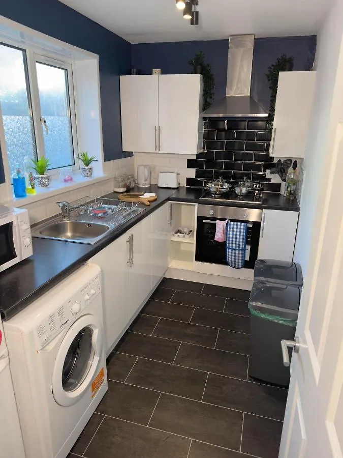 Thesiger Court Apartments - Free Private Parking - By Property Promise Cardiff United Kingdom